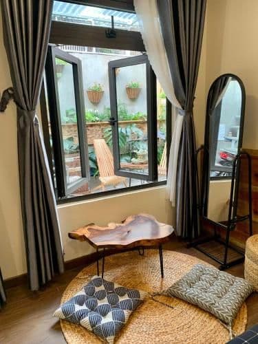 Apartment with Garden View