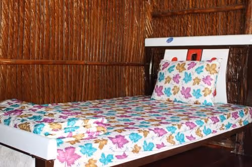 Deluxe Room (2 Adults + 1 Child)