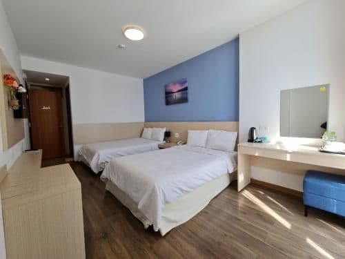 Deluxe Quadruple Room