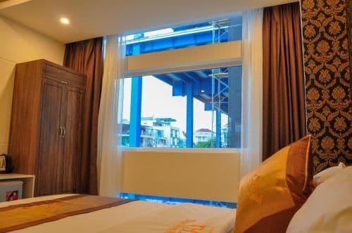 Deluxe Double or Twin Room with City View