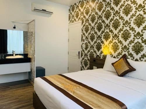 Deluxe Double or Twin Room with City View