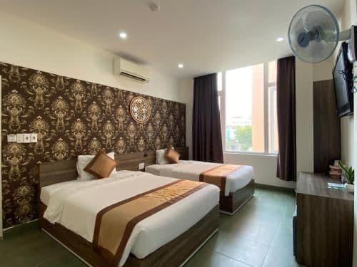 Deluxe Double or Twin Room with City View