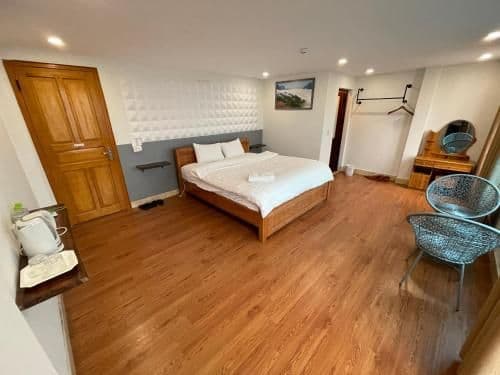 King Room with Mountain View