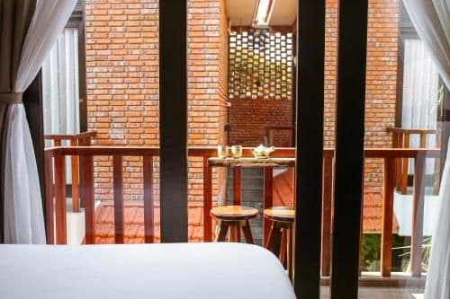 Studio with Balcony