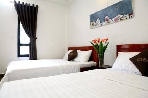 Queen Room with Garden View