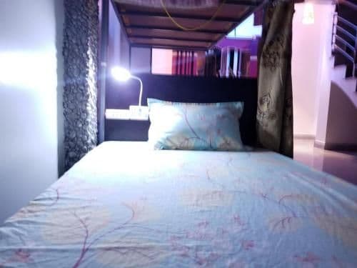 Bunk Bed in Mixed Dormitory Room