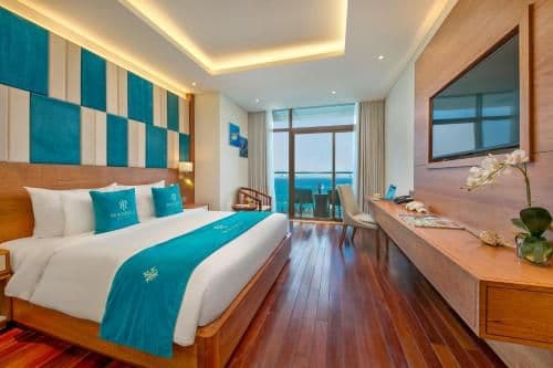 Ocean Front Deluxe King with Balcony