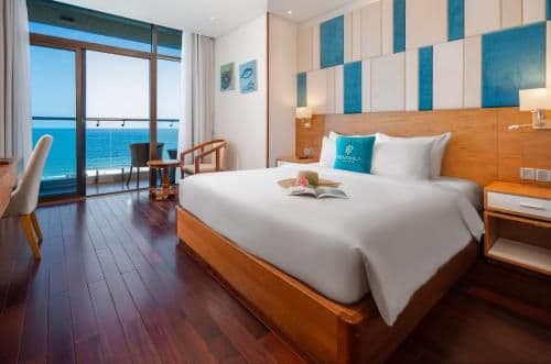 Ocean Front Deluxe King with Balcony