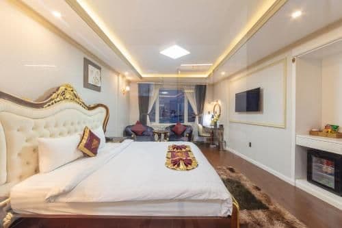 Deluxe Suite