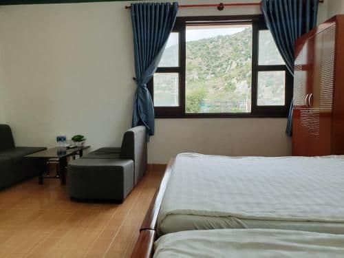 Quadruple Room with Mountain View