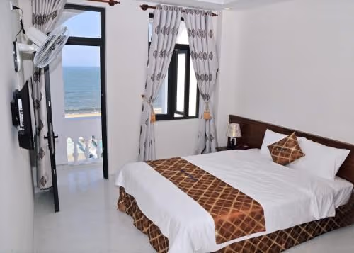 Double Room with Balcony and Sea View