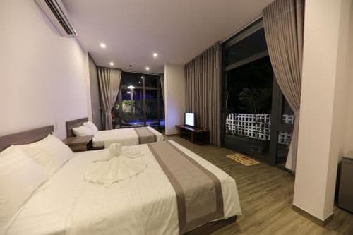 Deluxe Family Suite