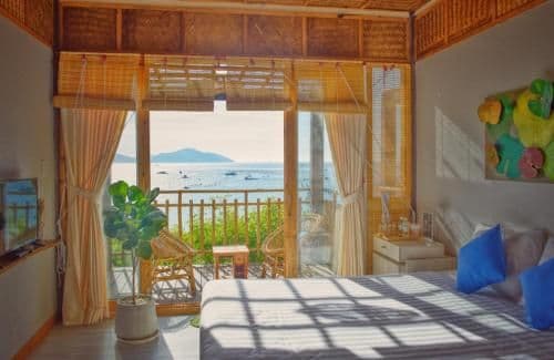 Deluxe Bungalow with Bay View