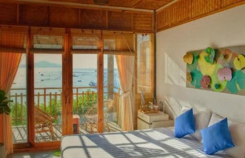 Deluxe Bungalow with Bay View