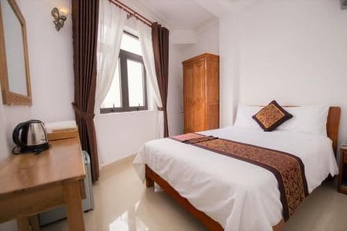 Standard Double Room No Window