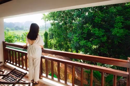 Deluxe Double Room with Balcony and Mountain View