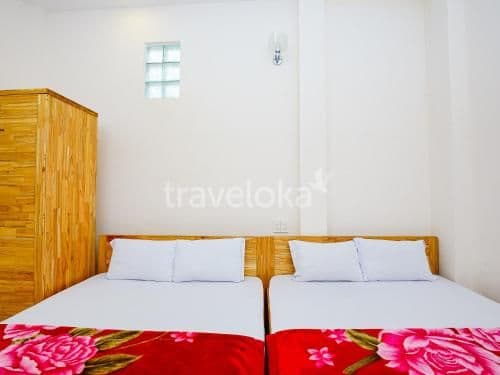 Deluxe Double Room (2 Adults + 1 Child)