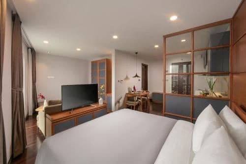 Suite - Free Check in From 10 a.m