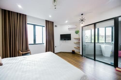 Large Double Room