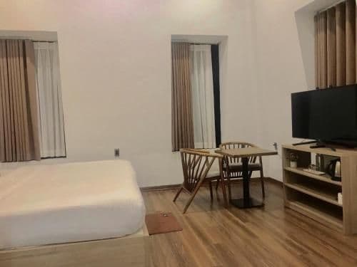 Large Double Room