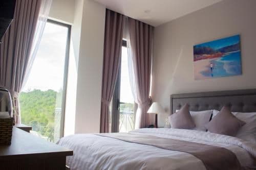 Double Room with Mountain View