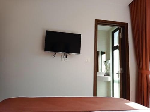 Standard Queen Room