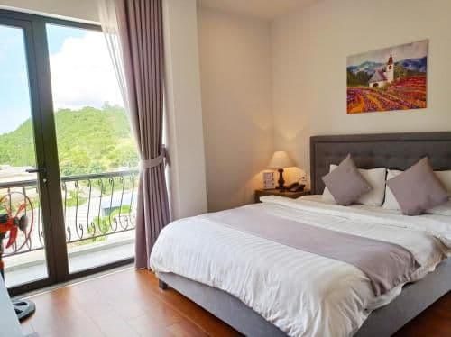 Double Room with Mountain View