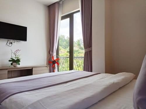 Double Room with Mountain View