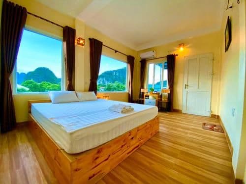 Double Room with Mountain View