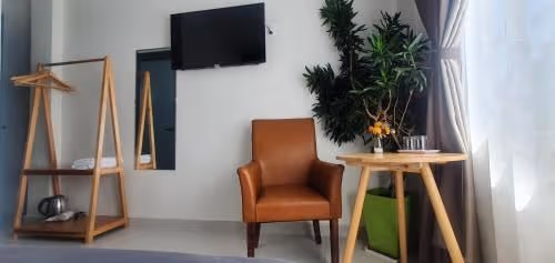 Deluxe Double Room (2 Adults + 1 Child)