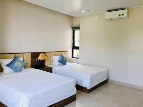 Twin Room with Lake View