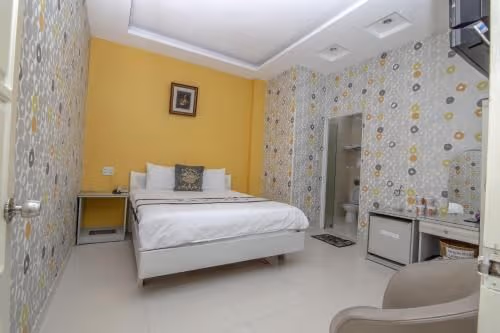 Standard King Room