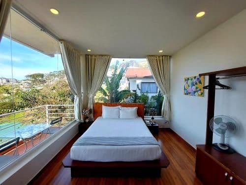 Deluxe Double Room with Balcony
