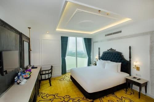 Two-Bedroom Apartment with Sea View