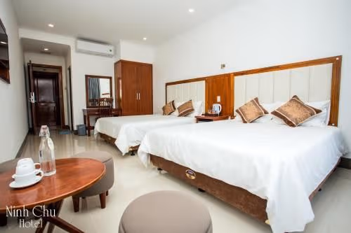 Large Double or Twin Room