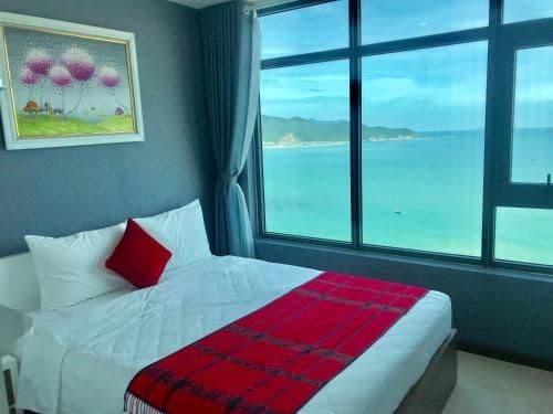 Three Bedroom Apartment with Ocean View