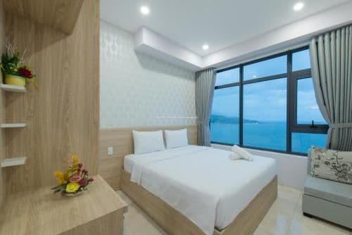 Three Bedroom Apartment with Ocean View