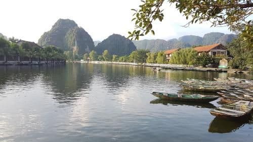 Tam Coc Mountain Lake Homestay Tam Coc Mountain Lake Homestay