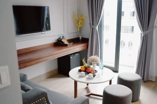 Deluxe Double Room with Side Sea View