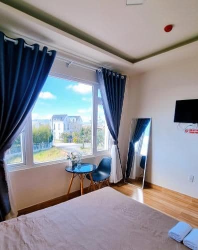 King Room with Mountain View