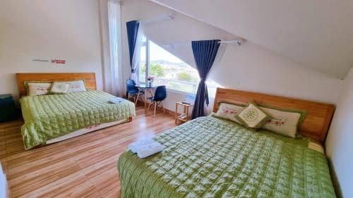 Quadruple Room with Mountain View