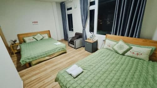 Quadruple Room with Mountain View