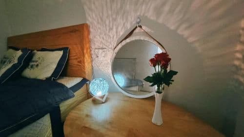 Apartment with Shower