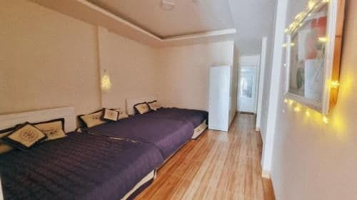 Apartment with Shower