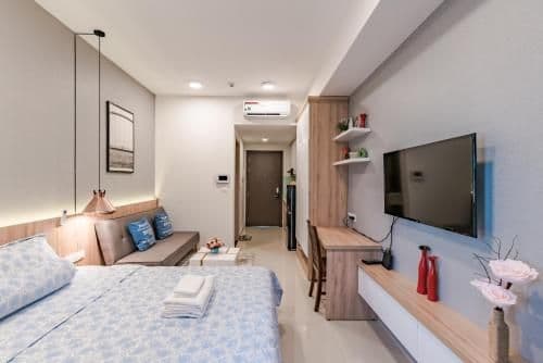 Studio Apartment