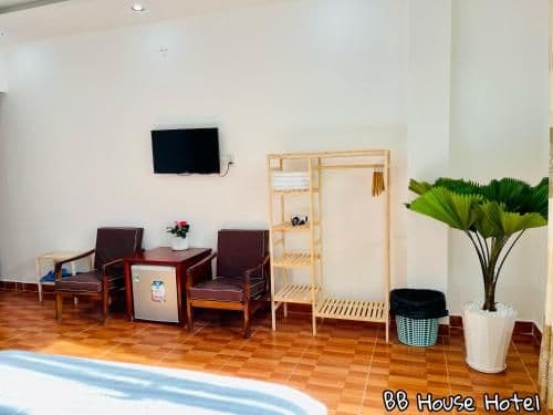 Quadruple Room with Private Bathroom