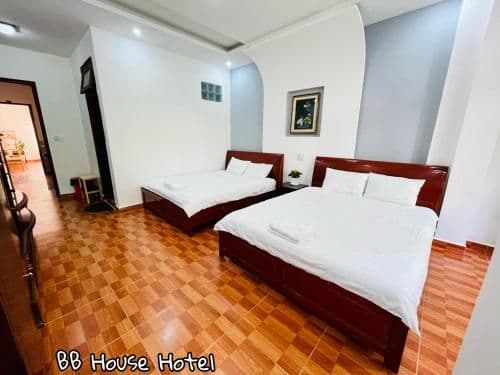 Quadruple Room with Private Bathroom