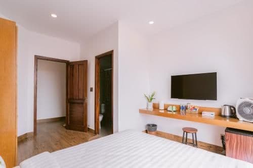 Deluxe Queen Room