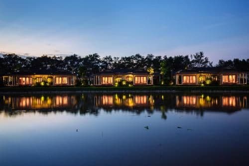 Lake Room