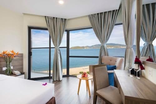 Family Room with Balcony and Sea View